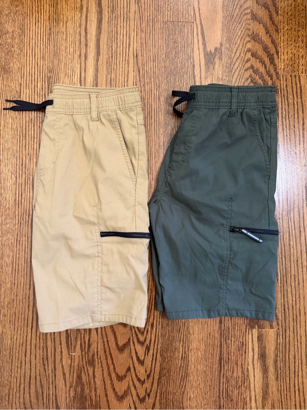 Wrangler Shorts Boys 2 pair Dark Tan Dark Green Size 10/12H